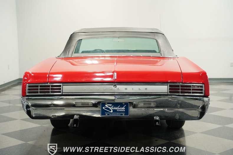 Oldsmobile-Dynamic-88-1966-Red-White-10