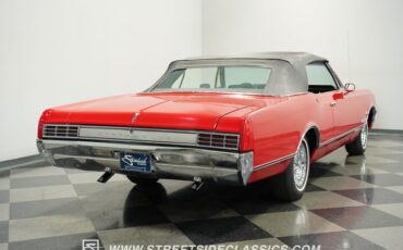 Oldsmobile-Dynamic-88-1966-Red-White-11