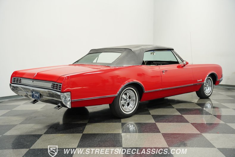 Oldsmobile-Dynamic-88-1966-Red-White-12