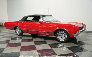 Oldsmobile-Dynamic-88-1966-Red-White-15