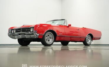 Oldsmobile-Dynamic-88-1966-Red-White-20