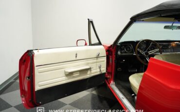 Oldsmobile-Dynamic-88-1966-Red-White-36