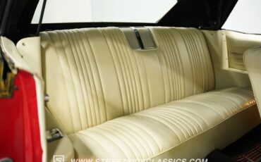Oldsmobile-Dynamic-88-1966-Red-White-45