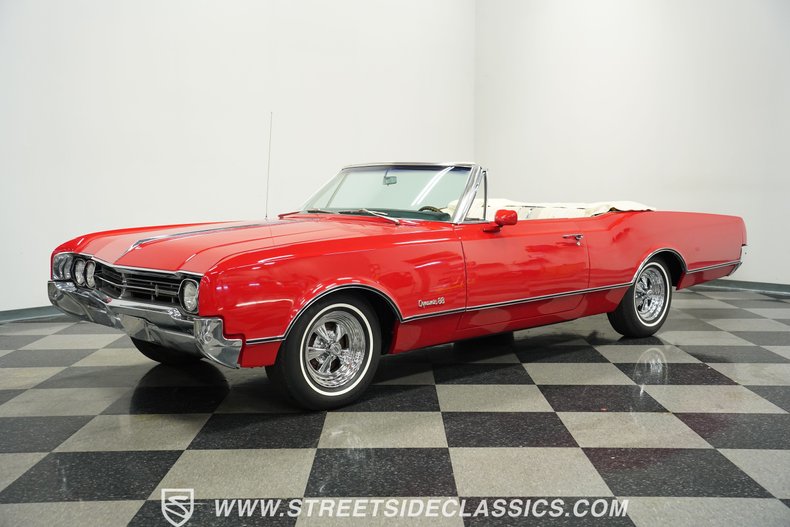 Oldsmobile-Dynamic-88-1966-Red-White-5