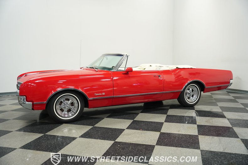 Oldsmobile-Dynamic-88-1966-Red-White-6