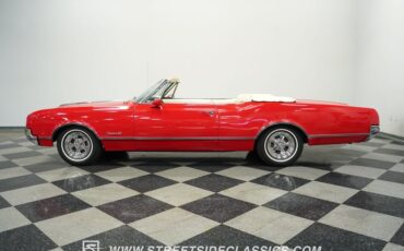 Oldsmobile-Dynamic-88-1966-Red-White-7