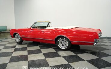 Oldsmobile-Dynamic-88-1966-Red-White-8