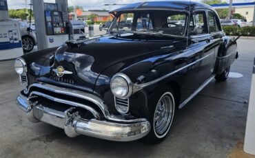 Oldsmobile-Eighty-Eight-1950-Sedan-13