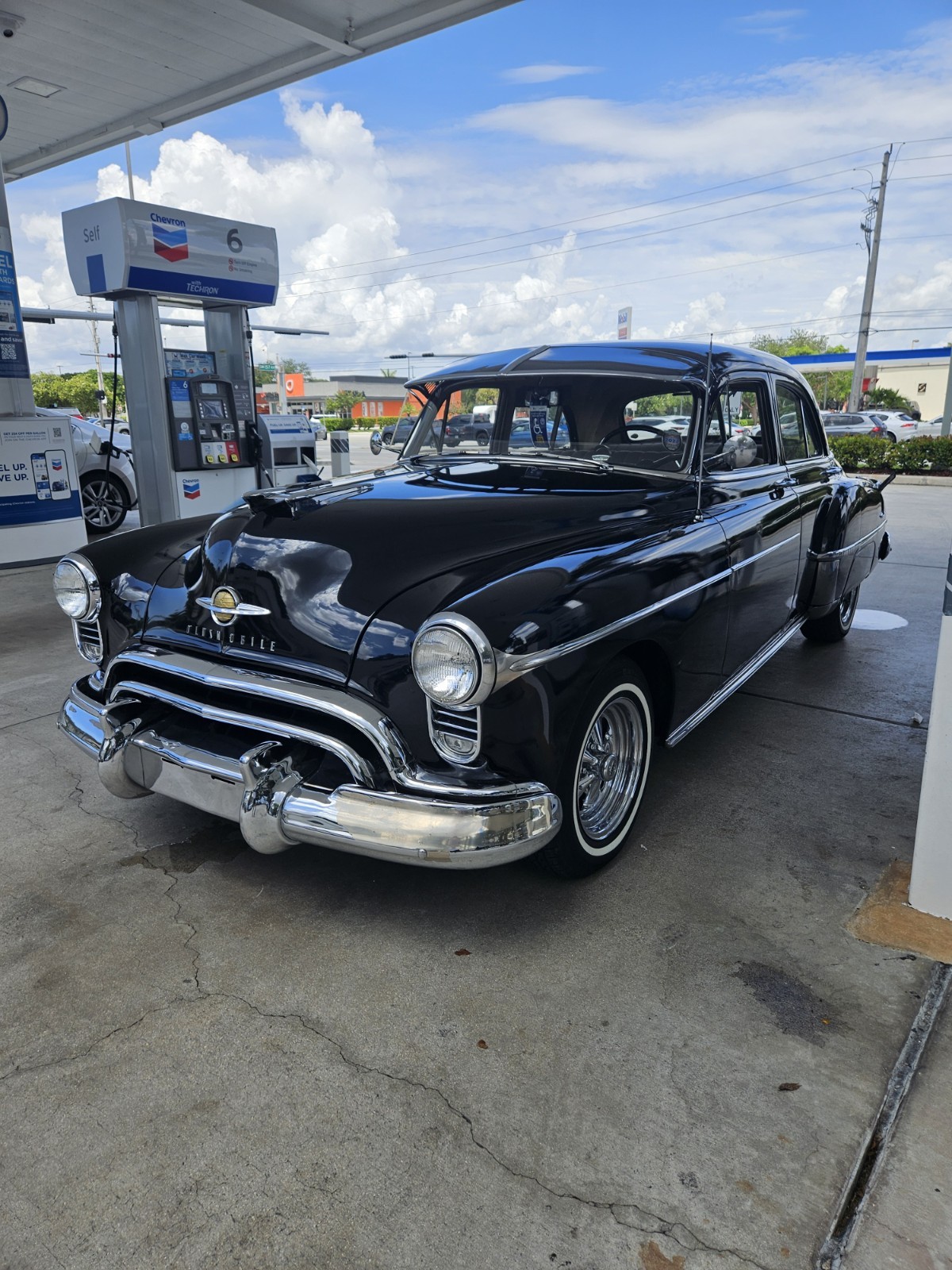 Oldsmobile-Eighty-Eight-1950-Sedan-13