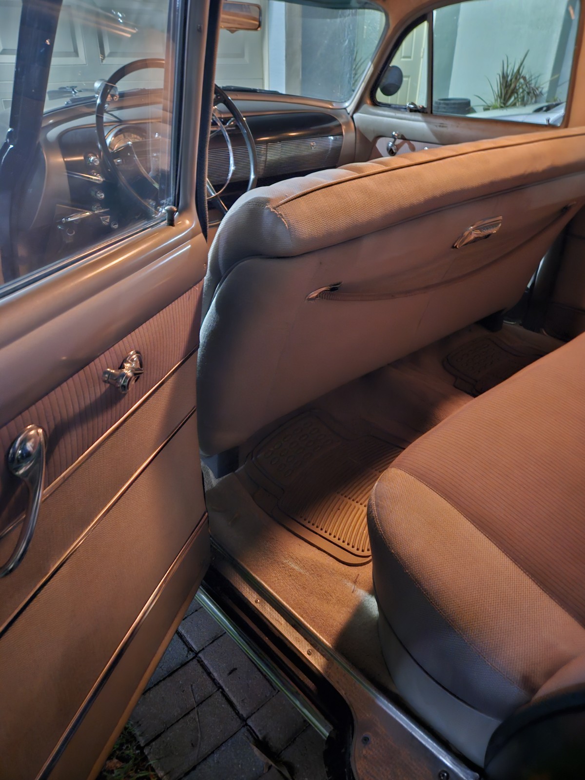 Oldsmobile-Eighty-Eight-1950-Sedan-15
