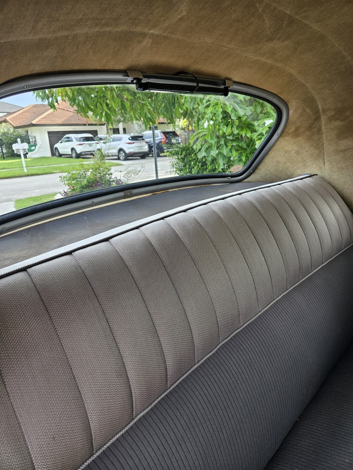 Oldsmobile-Eighty-Eight-1950-Sedan-16
