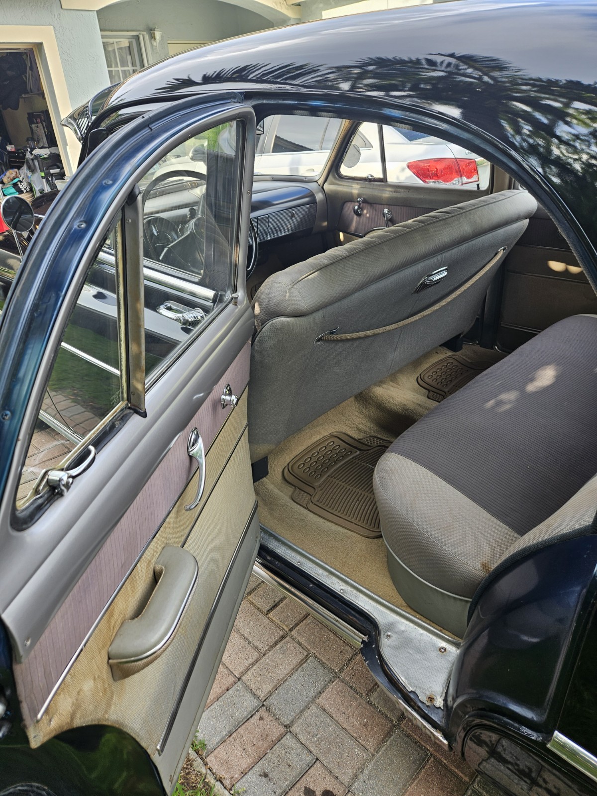 Oldsmobile-Eighty-Eight-1950-Sedan-7