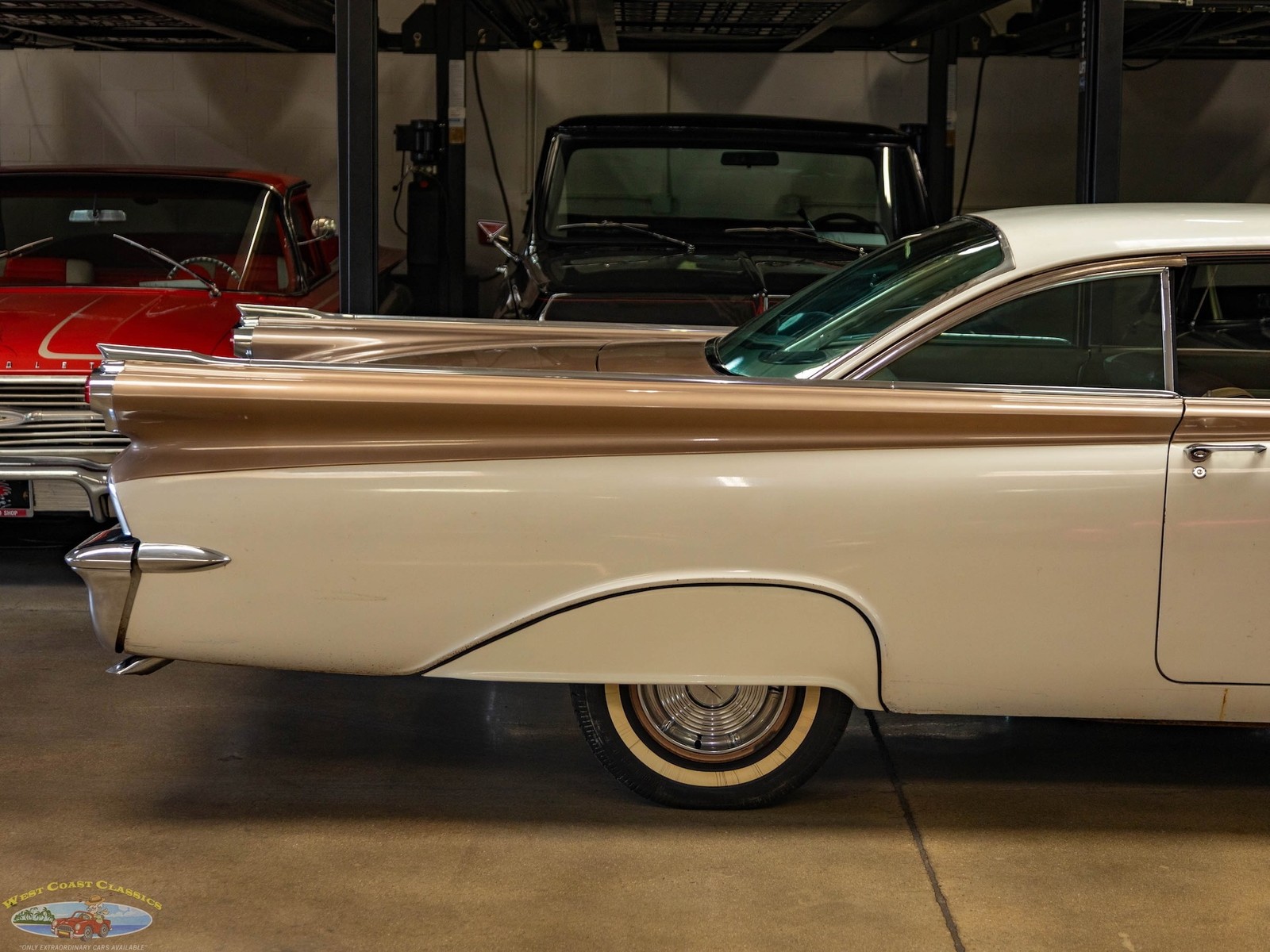 Oldsmobile-Eighty-Eight-1959-2-Door-Hardtop-1