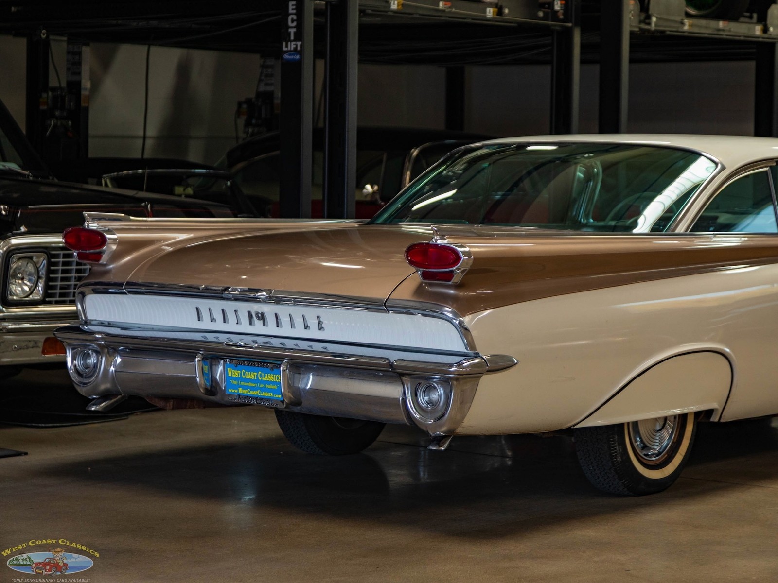 Oldsmobile-Eighty-Eight-1959-2-Door-Hardtop-19