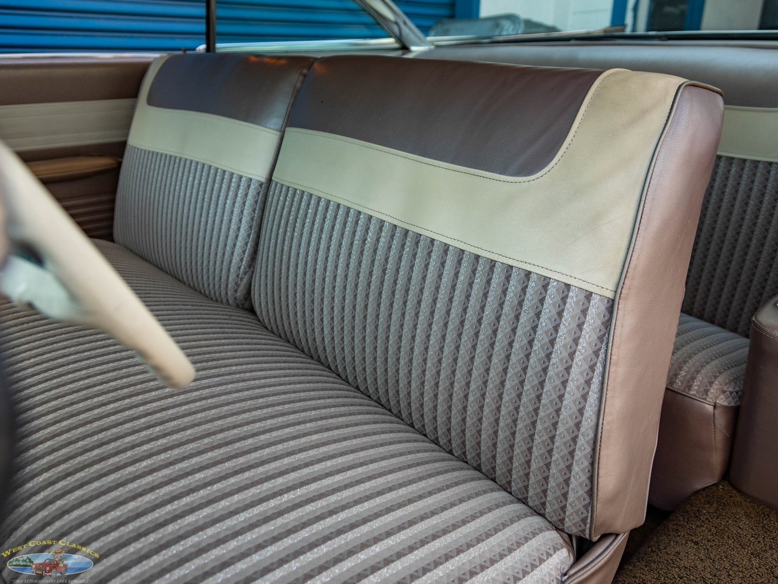 Oldsmobile-Eighty-Eight-1959-2-Door-Hardtop-22