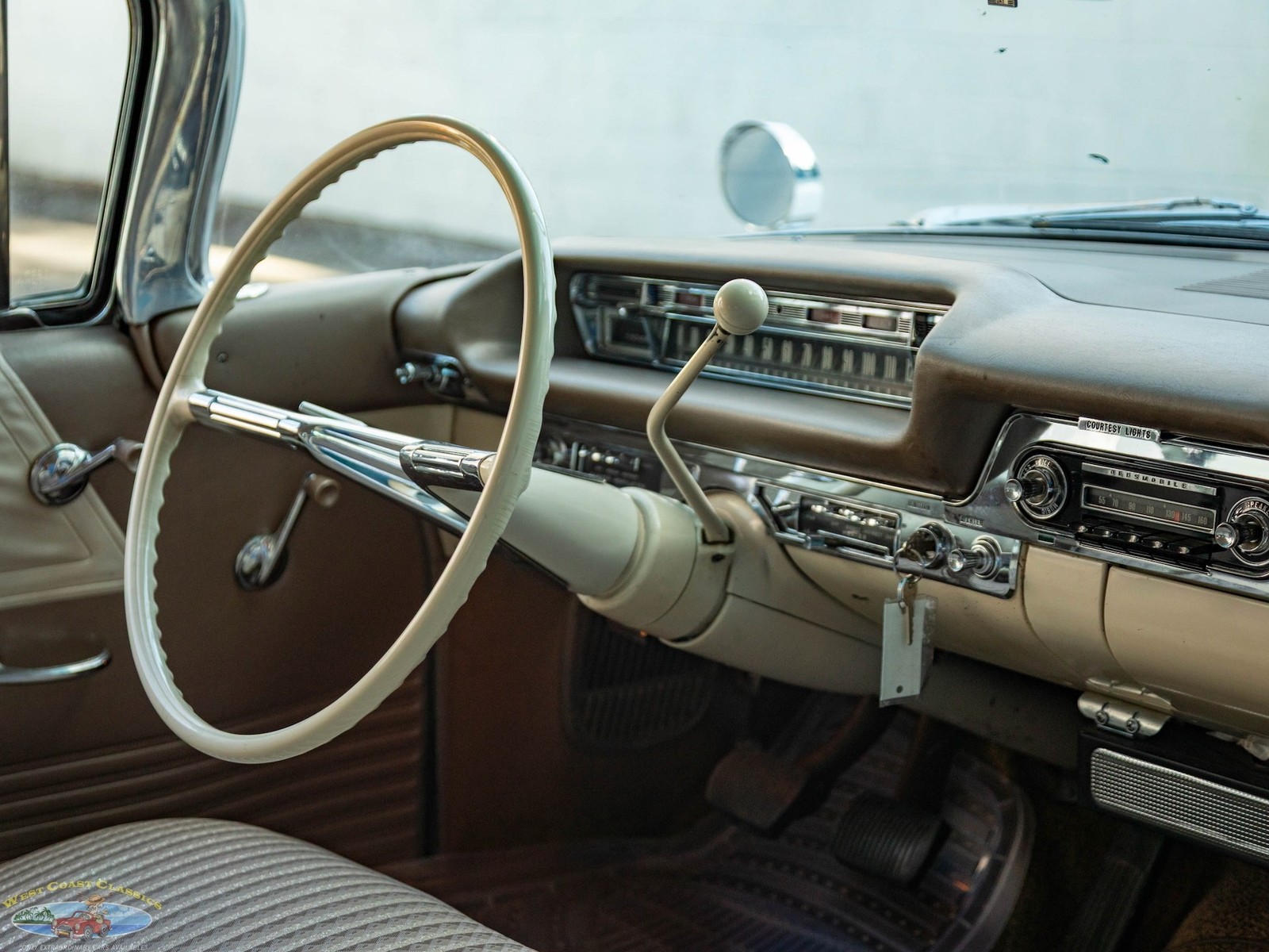 Oldsmobile-Eighty-Eight-1959-2-Door-Hardtop-35