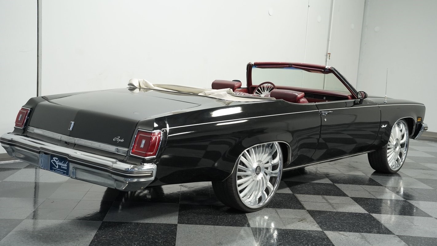 Oldsmobile-Eighty-Eight-1975-Convertible-11