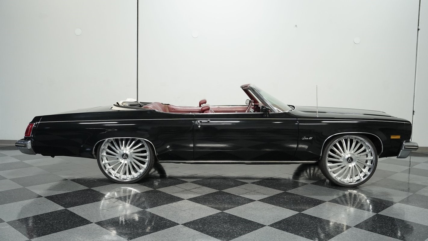Oldsmobile-Eighty-Eight-1975-Convertible-12