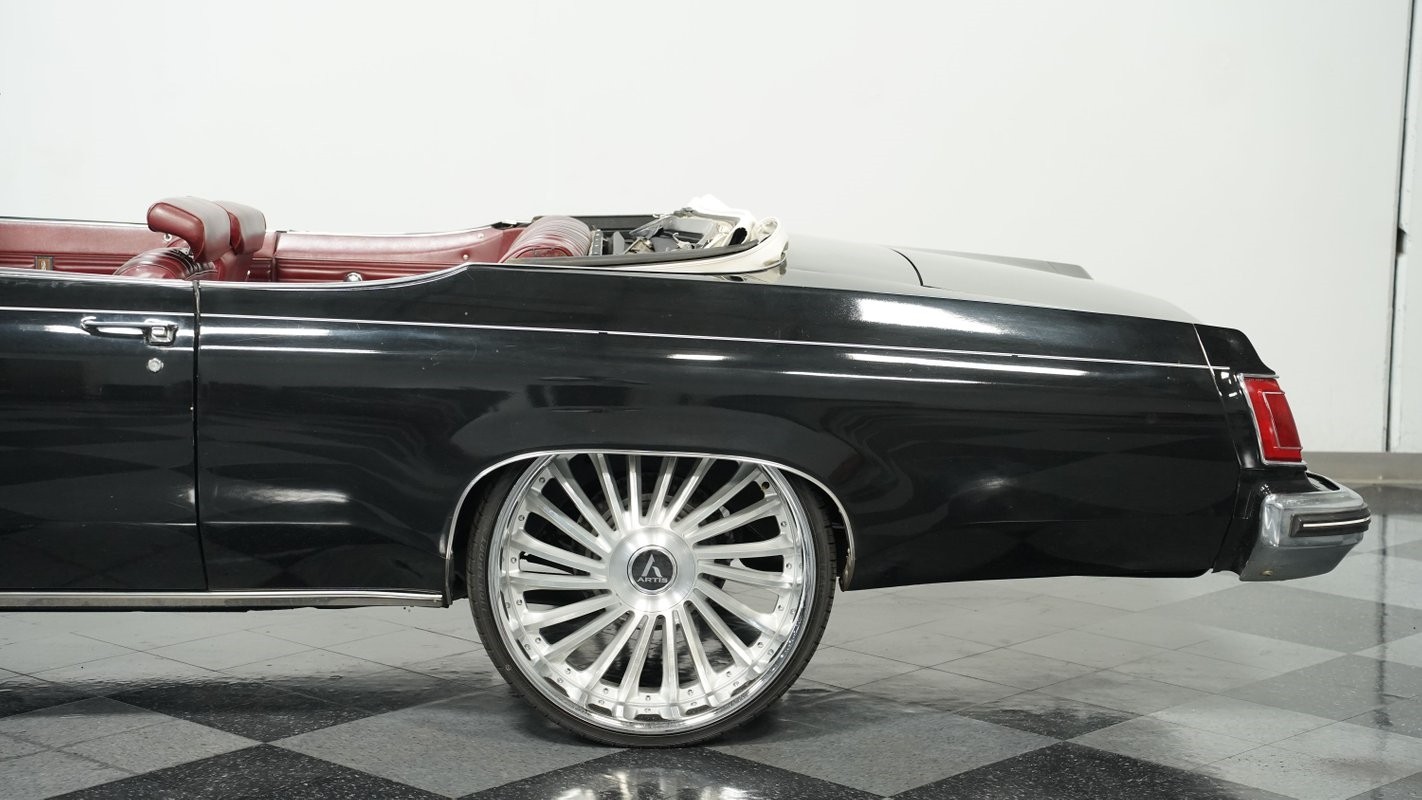 Oldsmobile-Eighty-Eight-1975-Convertible-20