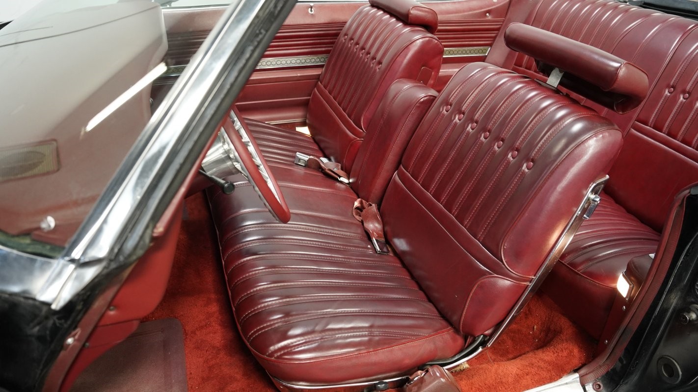 Oldsmobile-Eighty-Eight-1975-Convertible-34