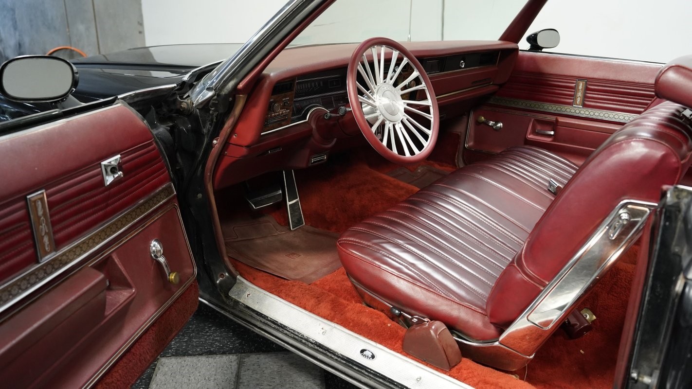 Oldsmobile-Eighty-Eight-1975-Convertible-4