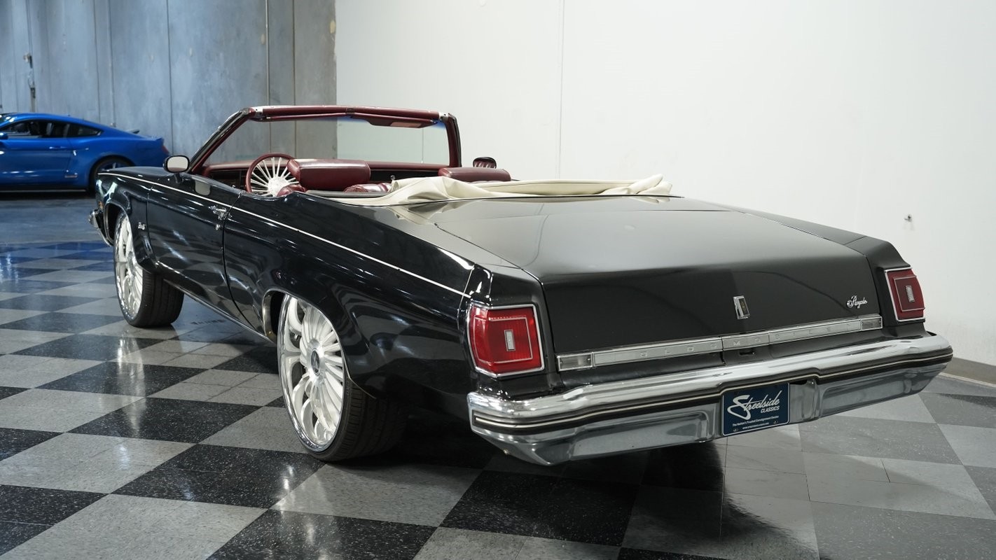 Oldsmobile-Eighty-Eight-1975-Convertible-8