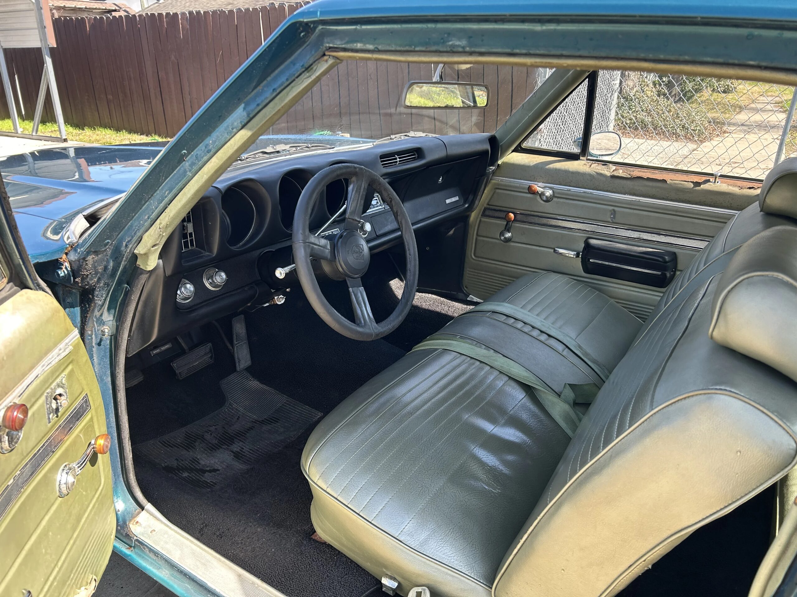 Oldsmobile-F-85-1969-Turquoise-Gold-10