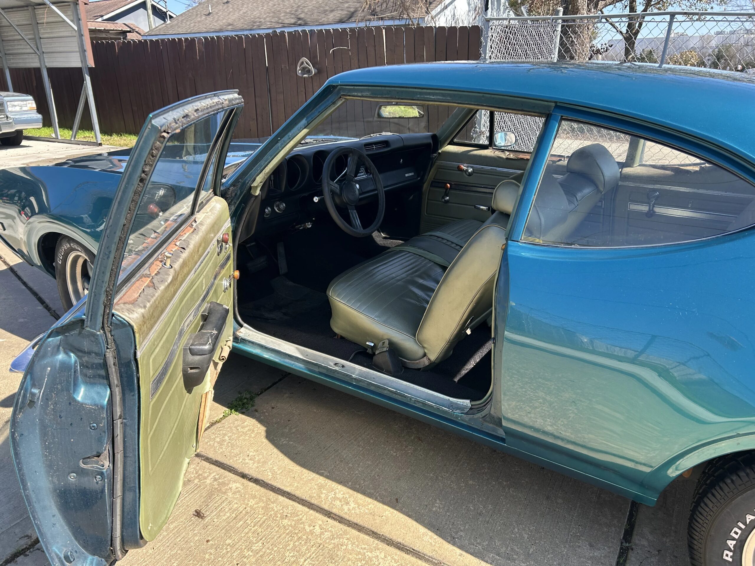 Oldsmobile-F-85-1969-Turquoise-Gold-9