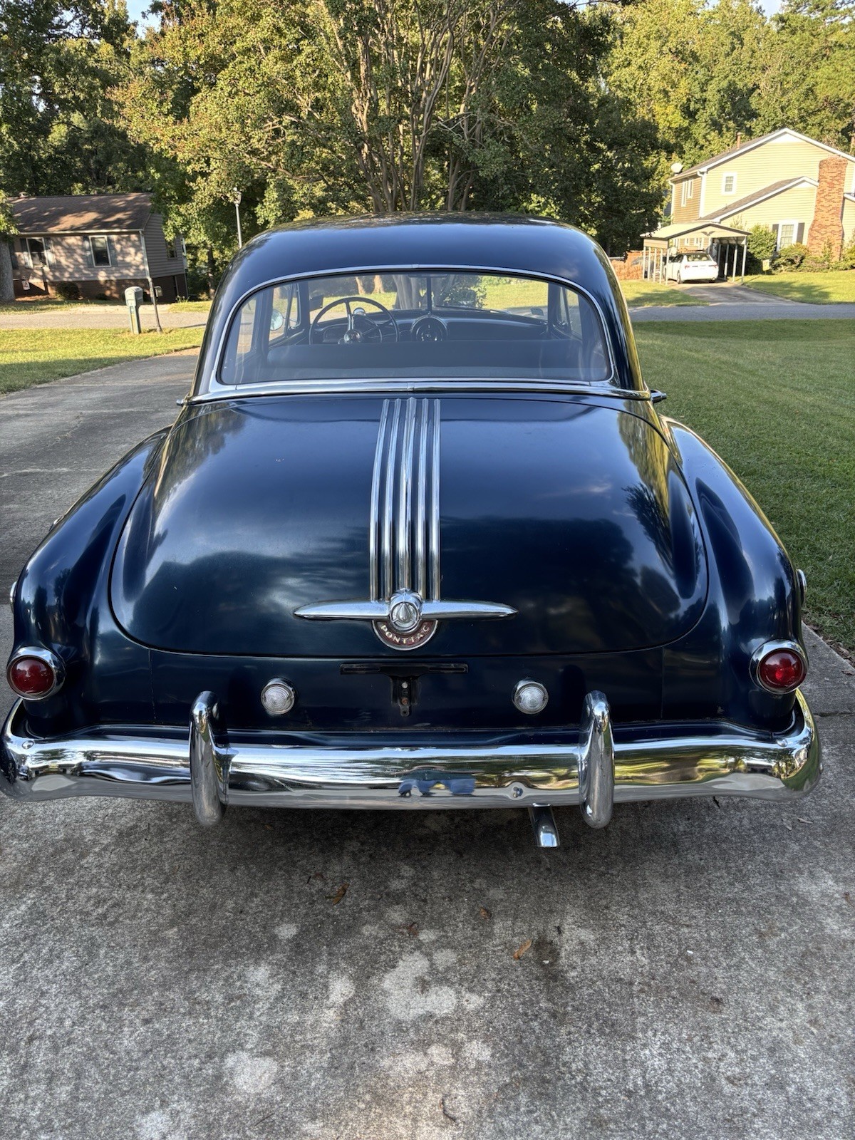 Oldsmobile-Ninety-Eight-1952-Sedan-17