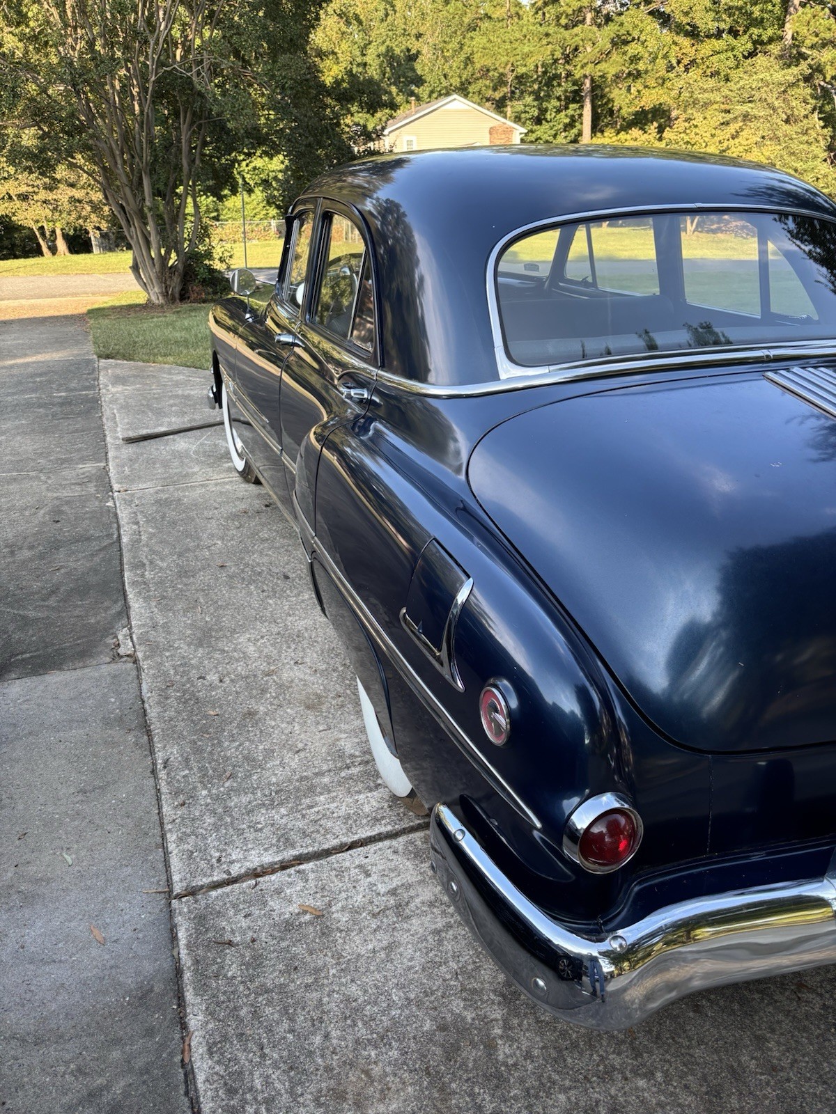 Oldsmobile-Ninety-Eight-1952-Sedan-18