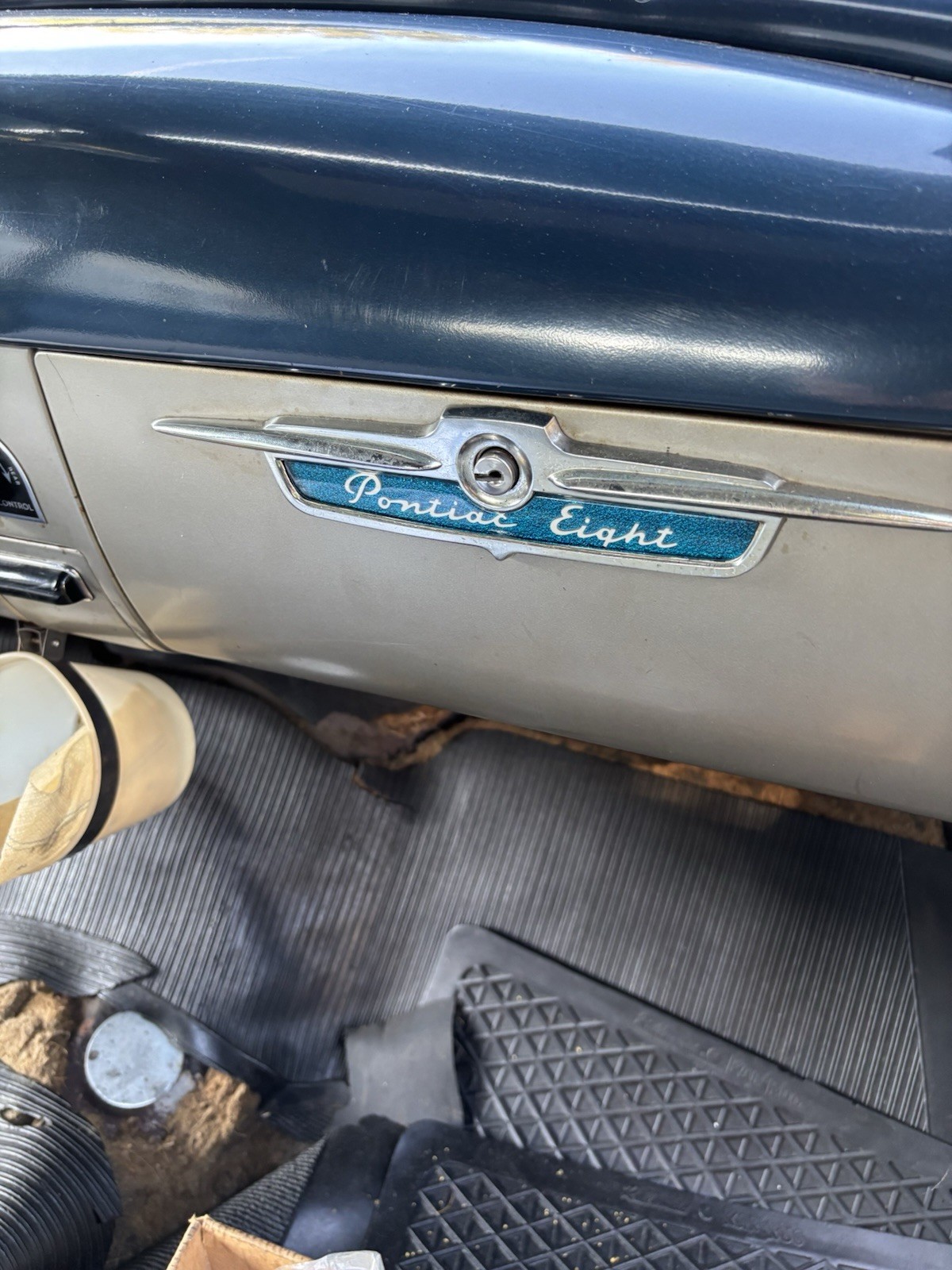 Oldsmobile-Ninety-Eight-1952-Sedan-5