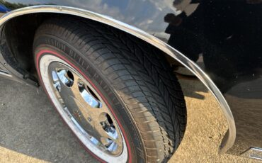 Oldsmobile-Ninety-Eight-1981-Sedan-3