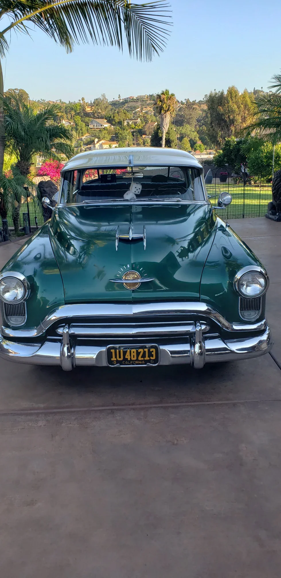 Oldsmobile-Ninety-eight-touring-sedan-1951-Green-Green-2