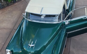 Oldsmobile-Ninety-eight-touring-sedan-1951-Green-Green-22