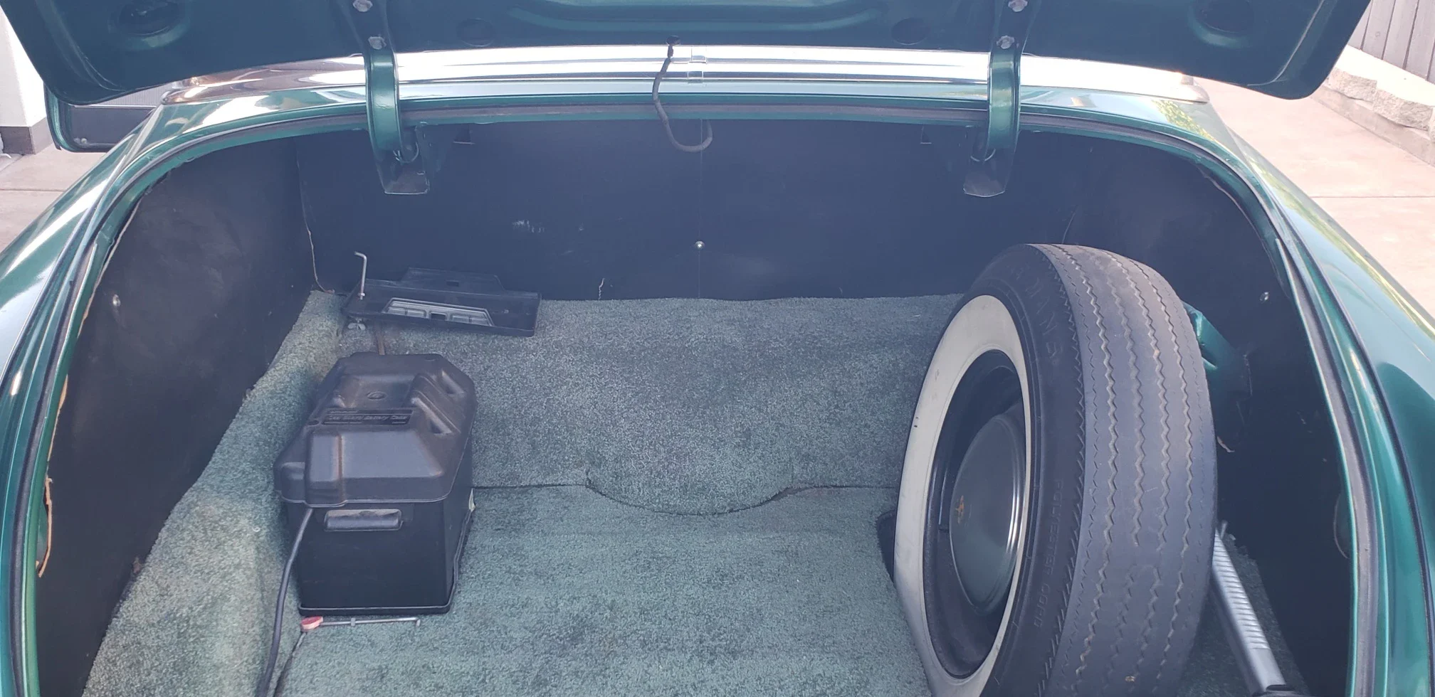 Oldsmobile-Ninety-eight-touring-sedan-1951-Green-Green-24