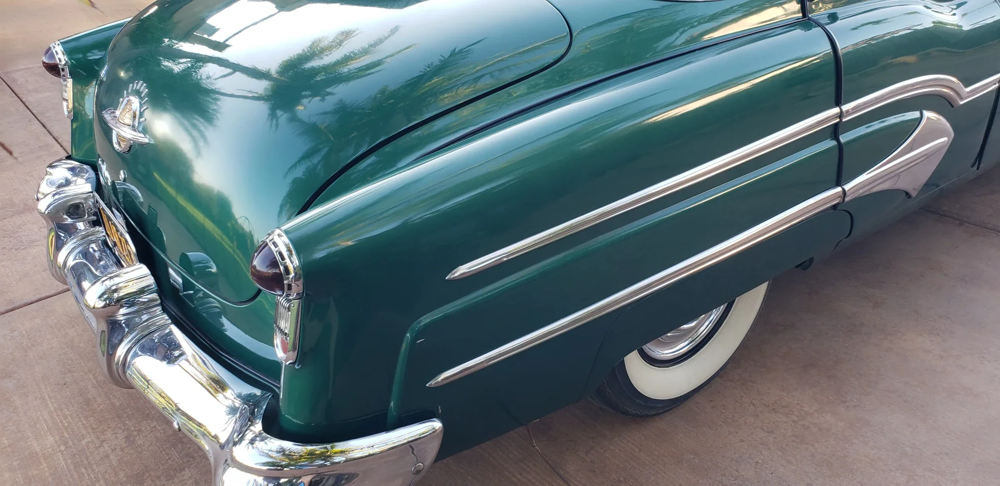 Oldsmobile-Ninety-eight-touring-sedan-1951-Green-Green-5
