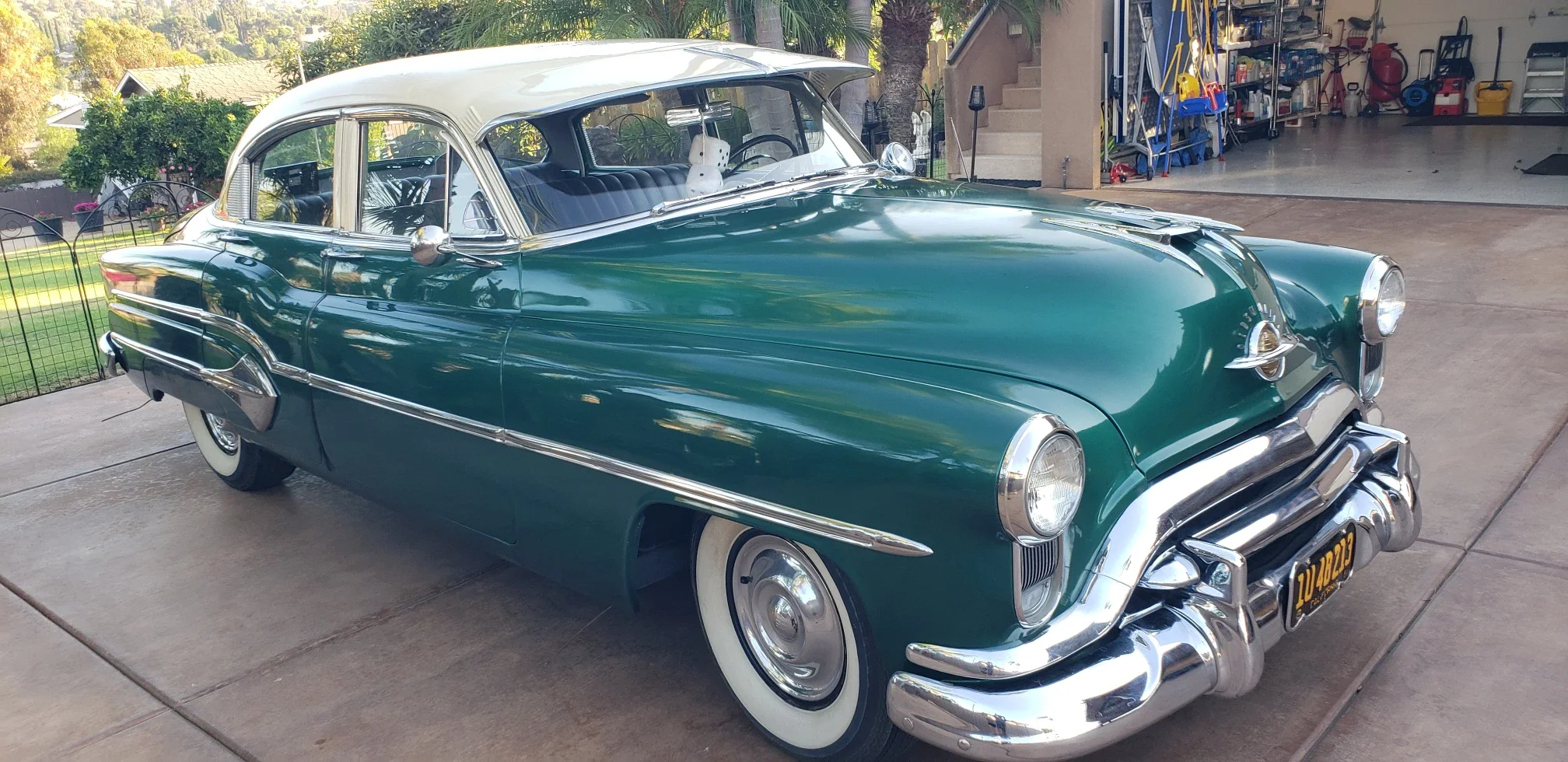 Oldsmobile-Ninety-eight-touring-sedan-1951-Green-Green-7