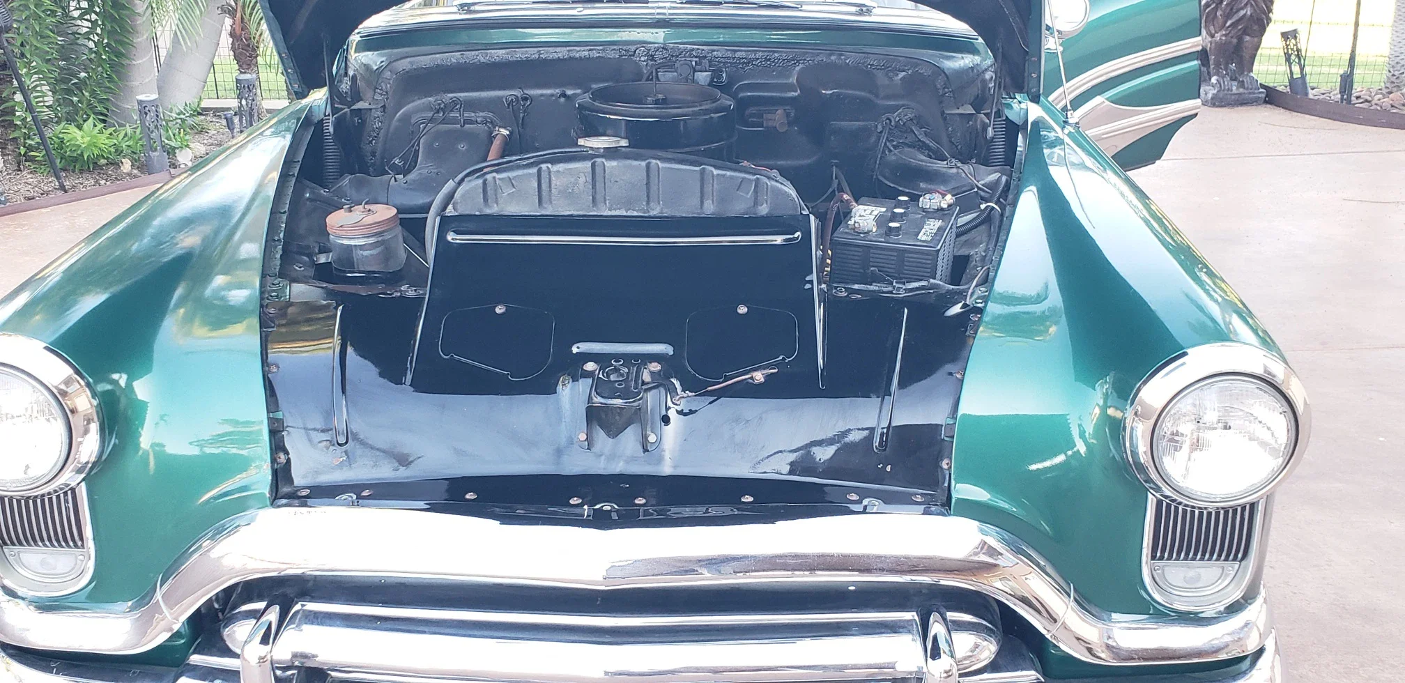 Oldsmobile-Ninety-eight-touring-sedan-1951-Green-Green-9