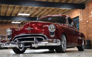 Oldsmobile-Rocket-88-1949-Burgundy-Dark-Charcoal-13