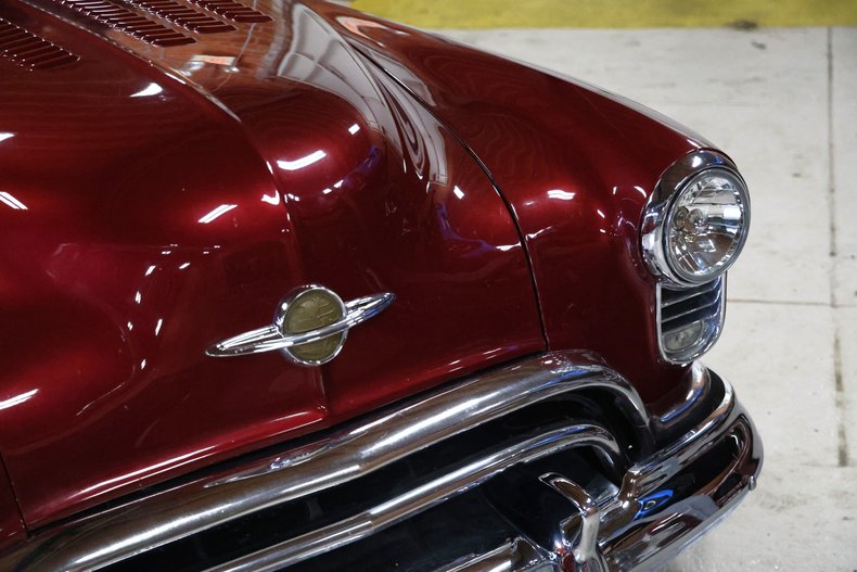 Oldsmobile-Rocket-88-1949-Burgundy-Dark-Charcoal-16