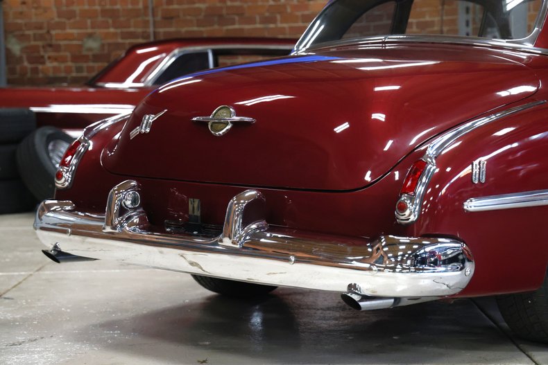 Oldsmobile-Rocket-88-1949-Burgundy-Dark-Charcoal-6