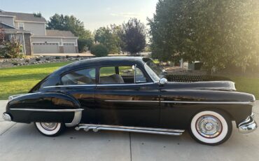 Oldsmobile-Rocket-88-1950-Black-Grey-16
