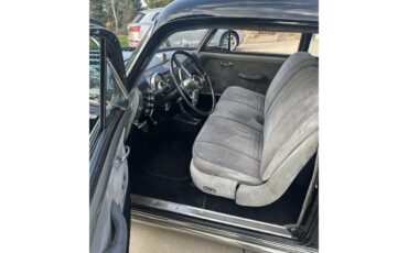 Oldsmobile-Rocket-88-1950-Black-Grey-9