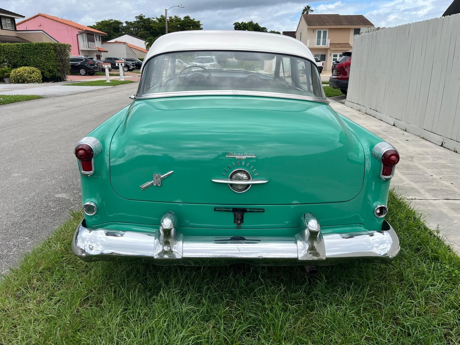Oldsmobile-Rocket-88-1953-Sedan-6