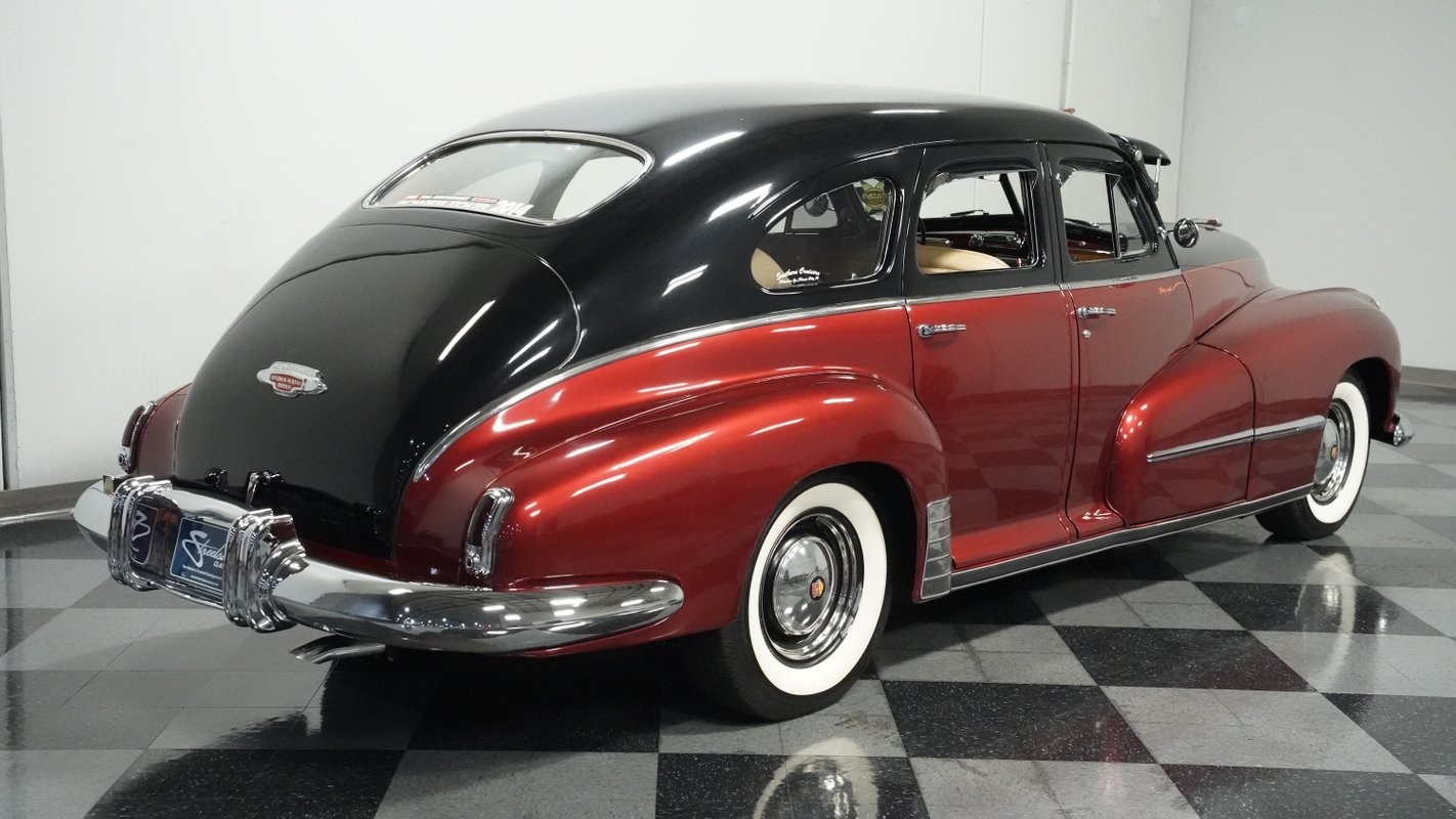 Oldsmobile-Series-76-1948-Sedan-11