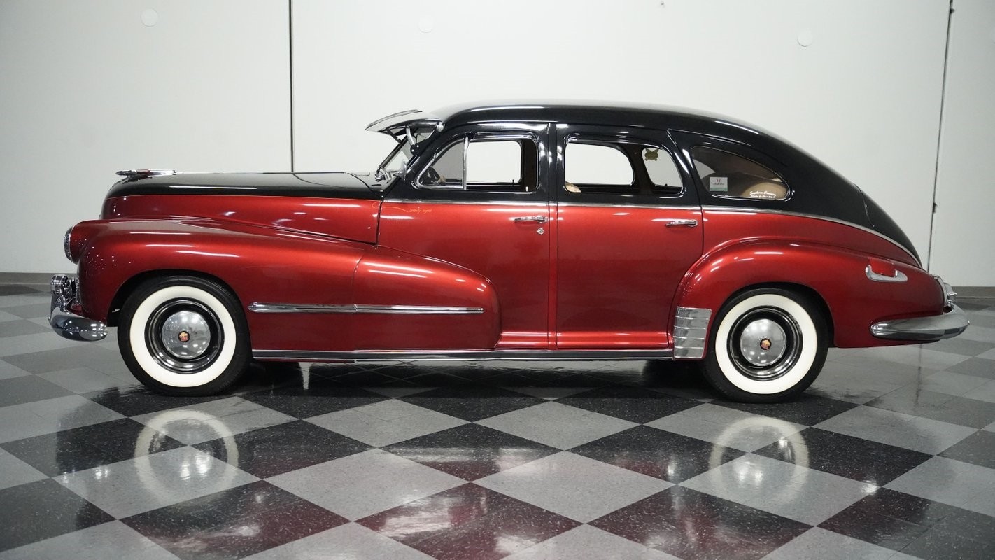 Oldsmobile-Series-76-1948-Sedan-2