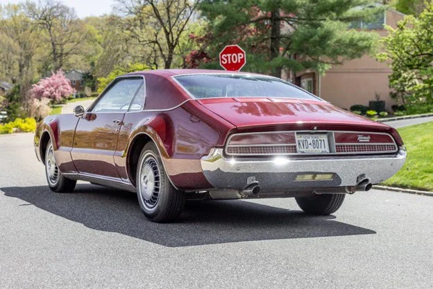 Oldsmobile-Toronado-1967-Red-Red-12