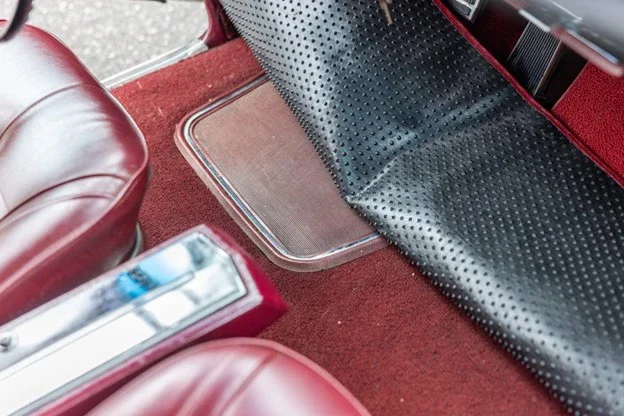 Oldsmobile-Toronado-1967-Red-Red-28