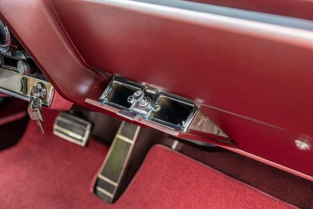 Oldsmobile-Toronado-1967-Red-Red-29