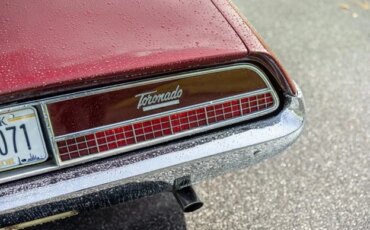Oldsmobile-Toronado-1967-Red-Red-52